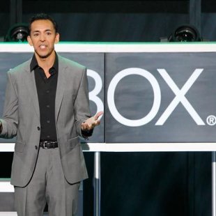Юсуф Мехди объяснил низкие продажи Xbox One