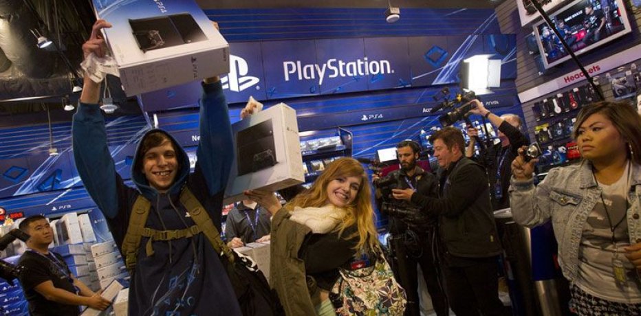 Sony рассказала о безумных продажи PS4