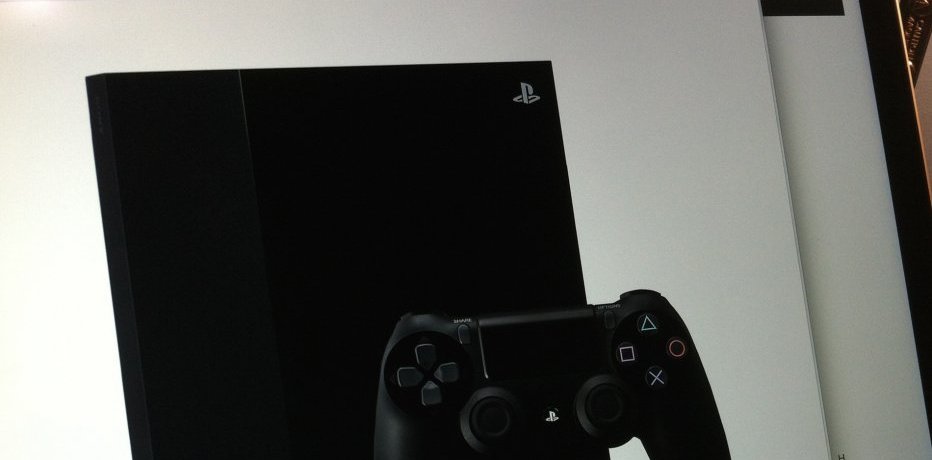 :   PlayStation 4 Slim
