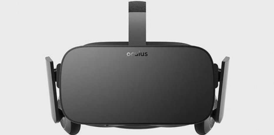     Oculus Rift  600 
